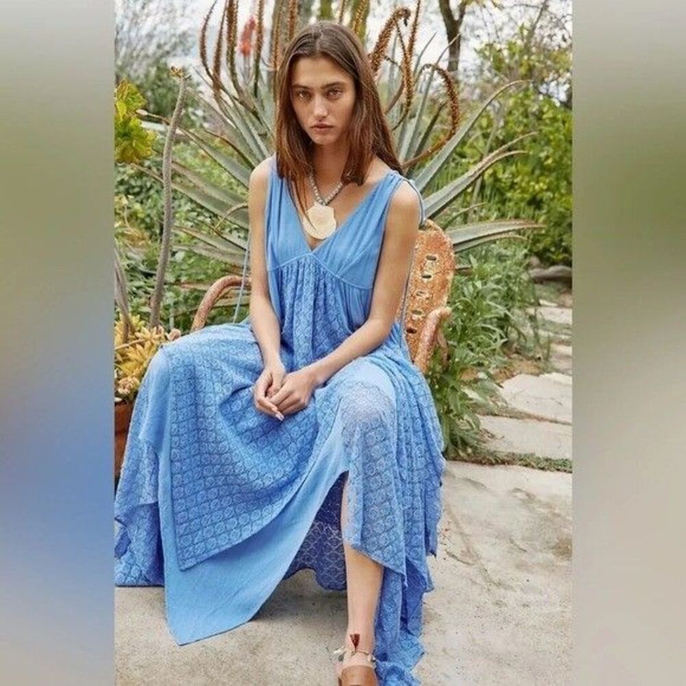 Free People Free-est Almost Heavenly Maxi Dress V Neck Tiered Blue S NWT 283689 - Picture 2 of 7